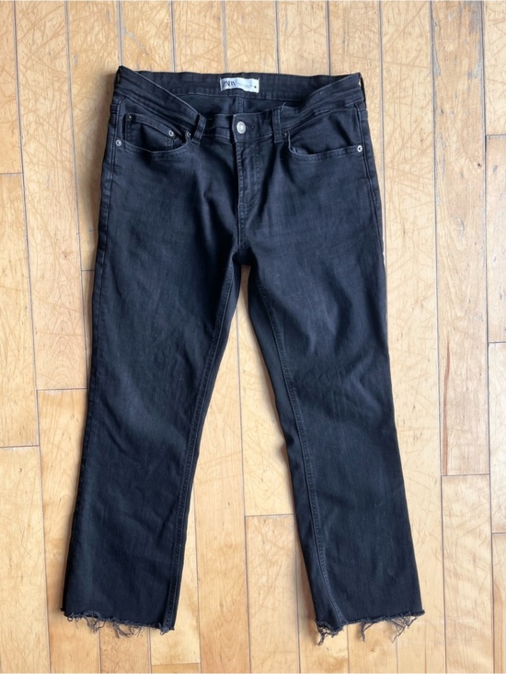 Zara Black Raw Hem Cropped Straight Leg Jeans Size Size 10